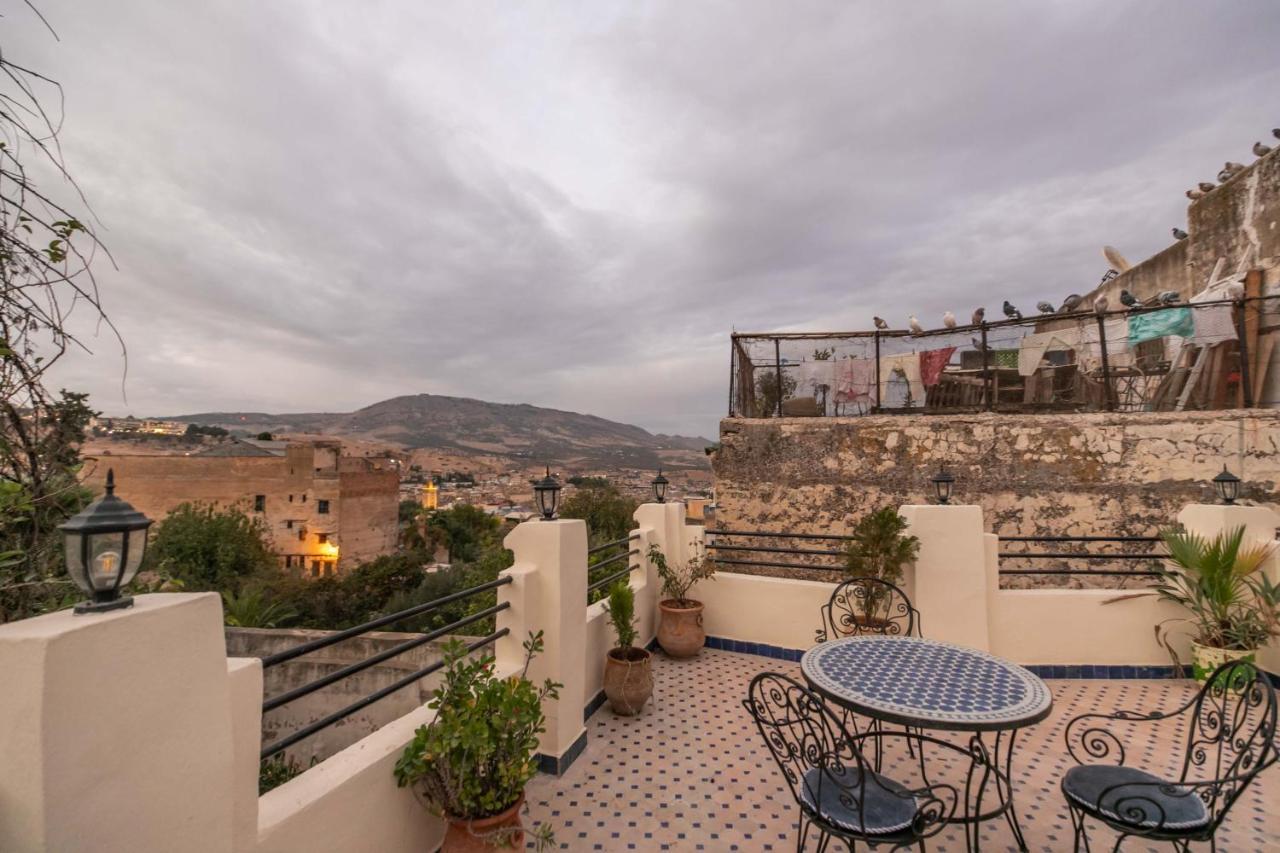 Riad Avec Terrasse Privee Et Piscine Partagee A 300M Fez Bagian luar foto