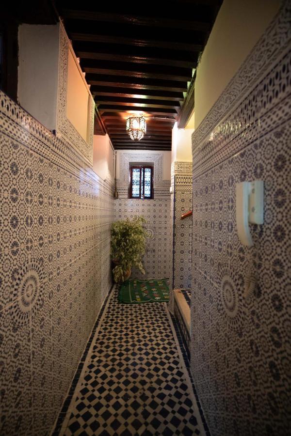 Riad Avec Terrasse Privee Et Piscine Partagee A 300M Fez Bagian luar foto